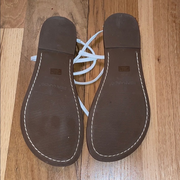 Bernardo Lilly Sandal - Picture 3 of 6